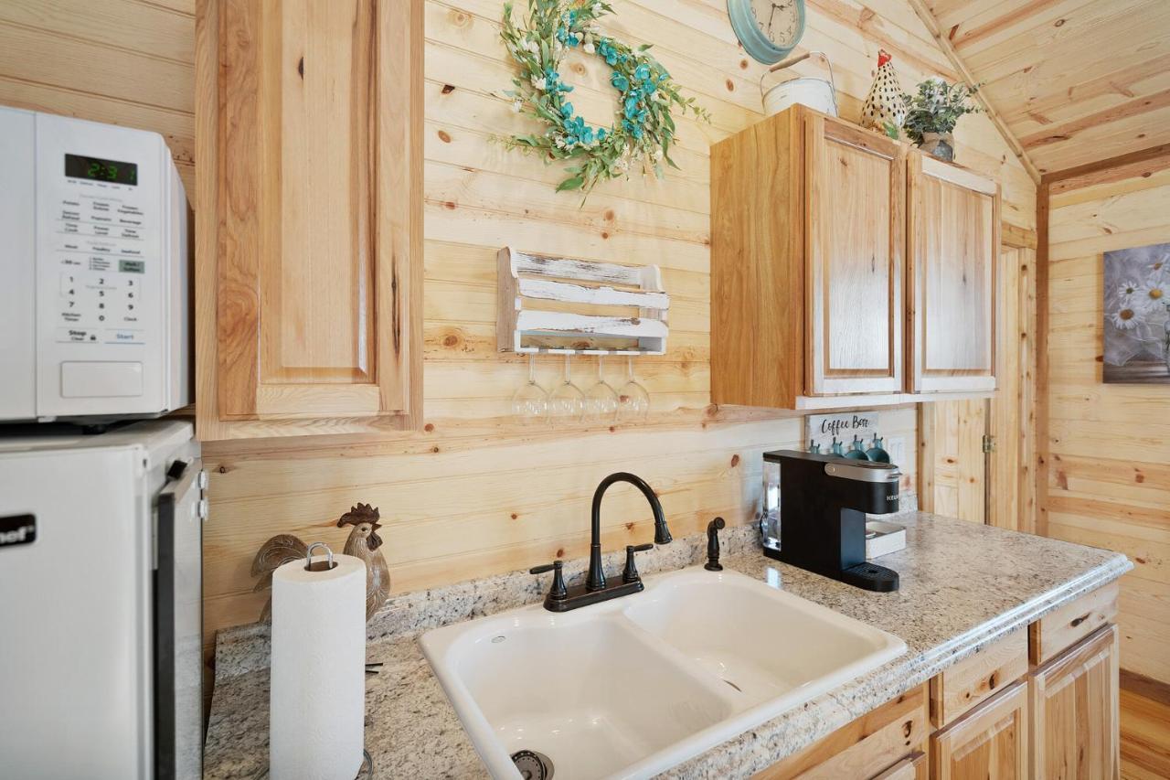Charming Casita Right On Main St! Hotel Fredericksburg Buitenkant foto